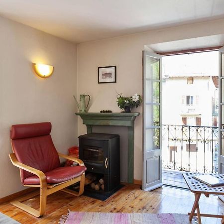 Sunny 1-Bed Apartment In Lovely Mountain Village La Brigue Exteriör bild