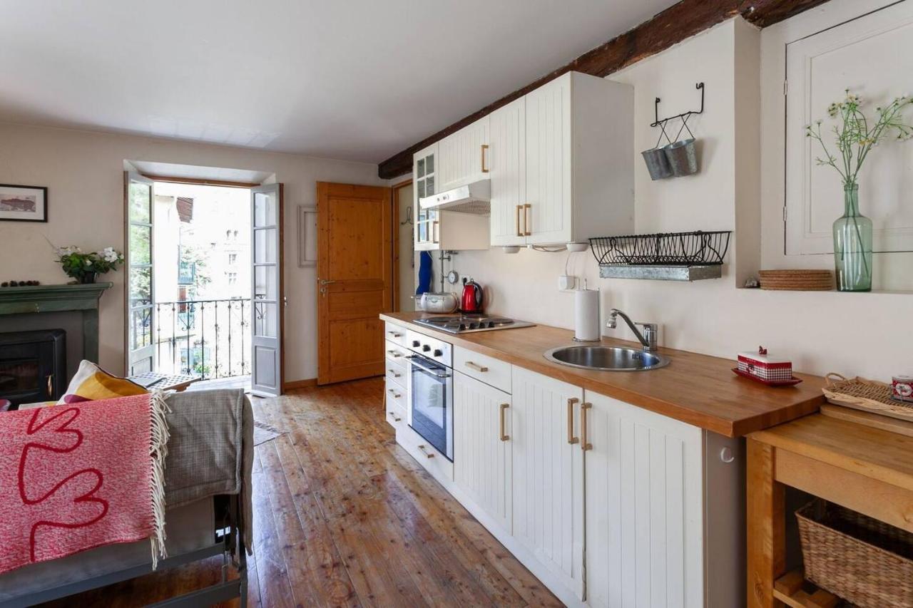Sunny 1-Bed Apartment In Lovely Mountain Village La Brigue Exteriör bild