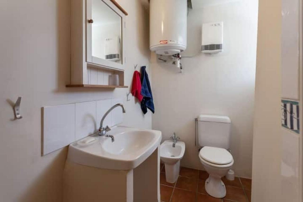 Sunny 1-Bed Apartment In Lovely Mountain Village La Brigue Exteriör bild